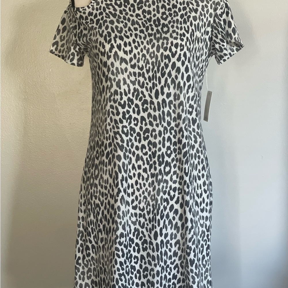 Chic Black and White Leopard Print Mini Dress